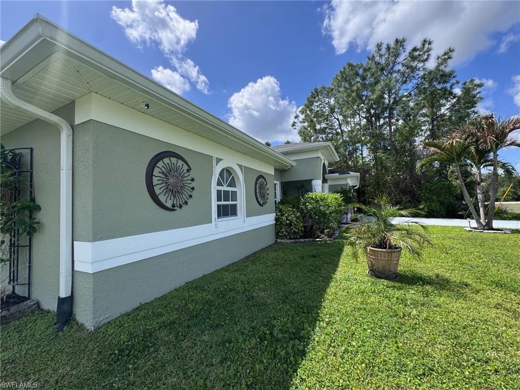 MIRROR LAKES - Residential