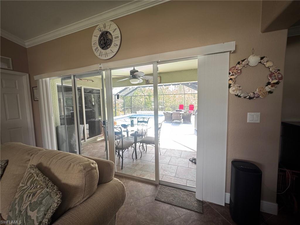 MIRROR LAKES - Residential