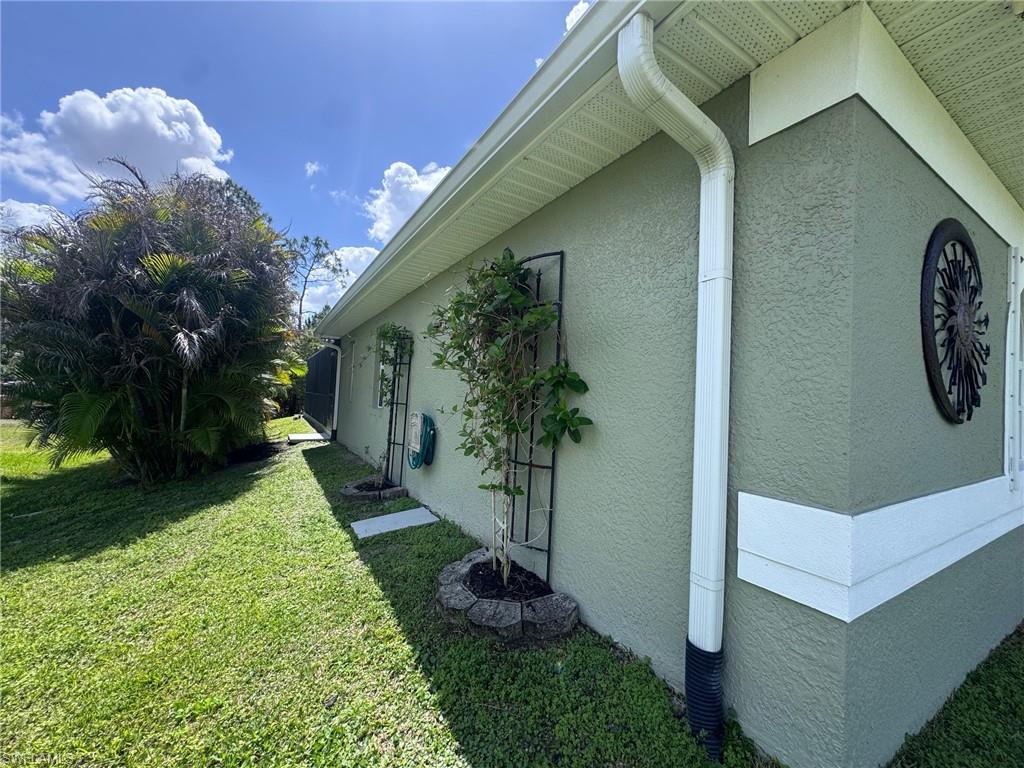 MIRROR LAKES - Residential