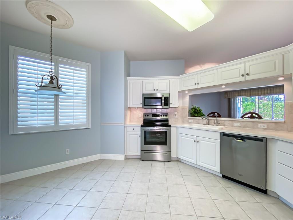 REFLECTION LAKES - Residential