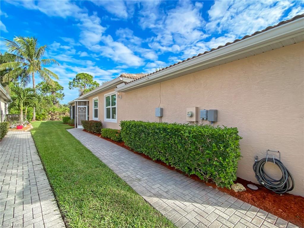 REFLECTION LAKES - Residential