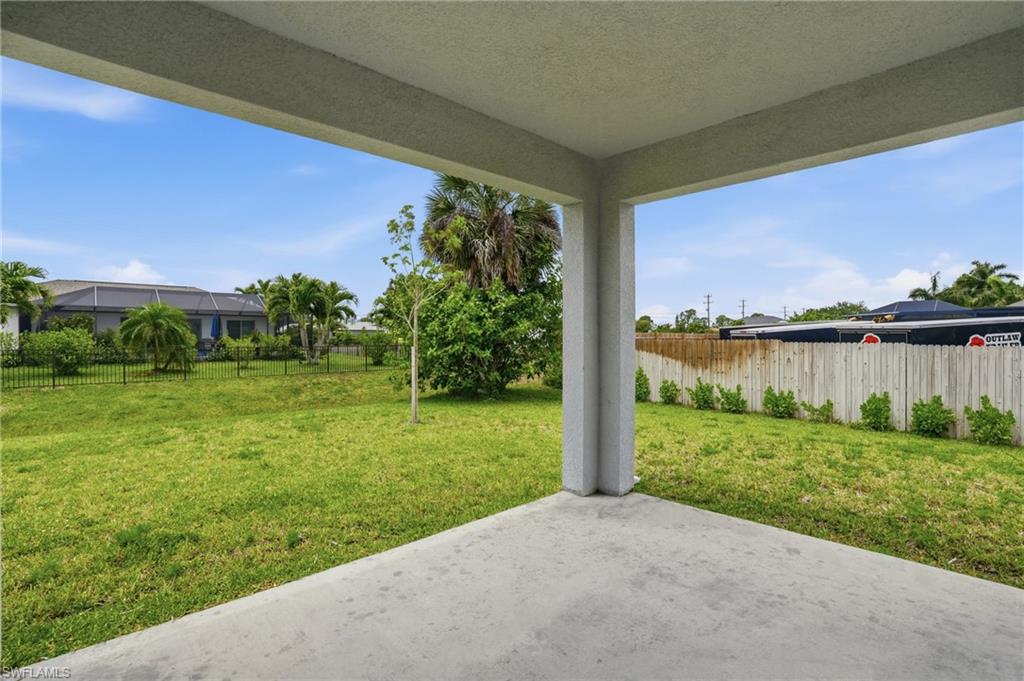 CAPE CORAL - Residential