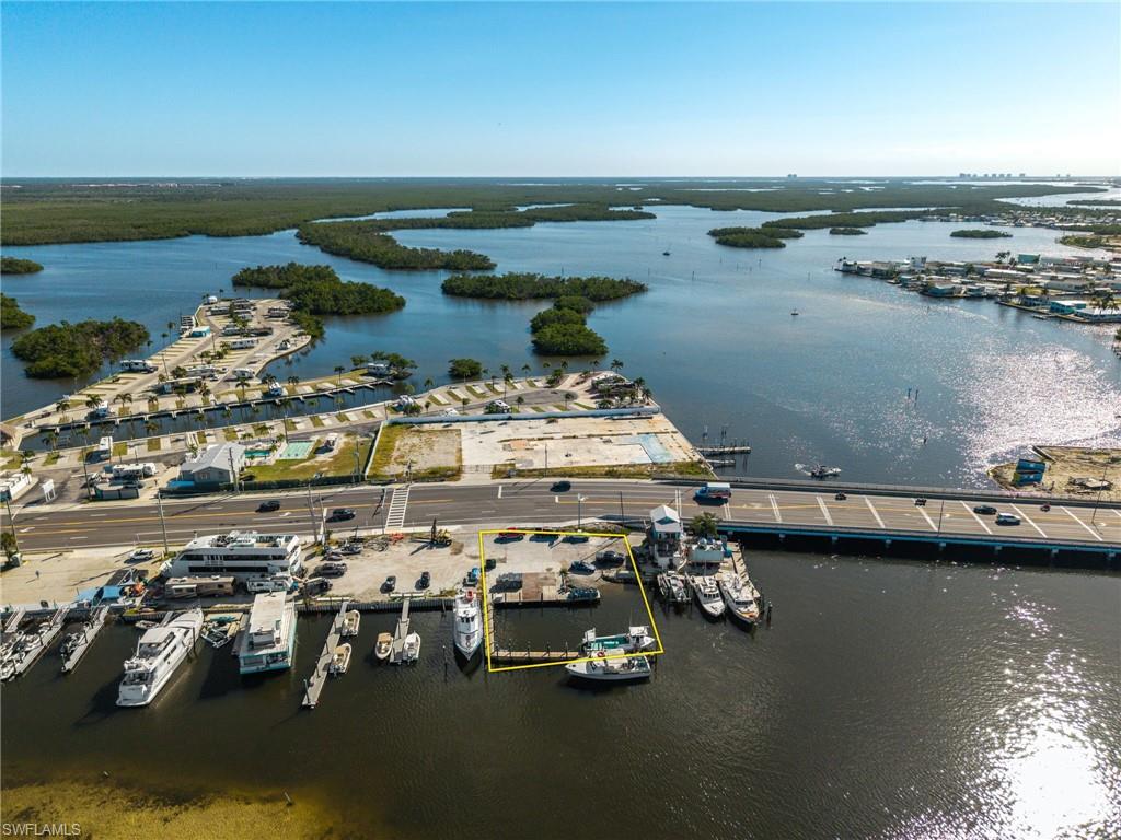 18850 San Carlos BLVD