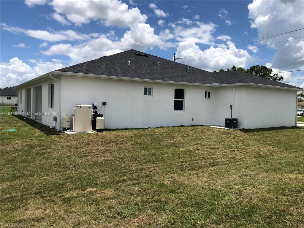 LEHIGH ACRES - Residential
