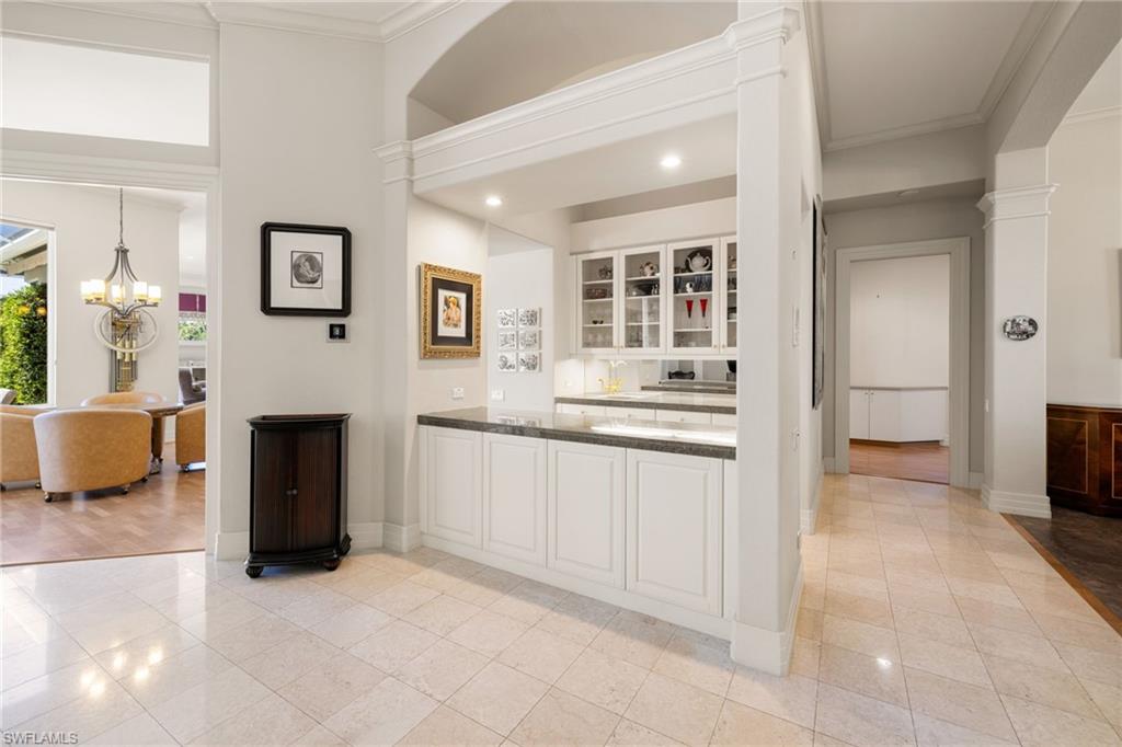 KNIGHTS BRIDGE - Residential