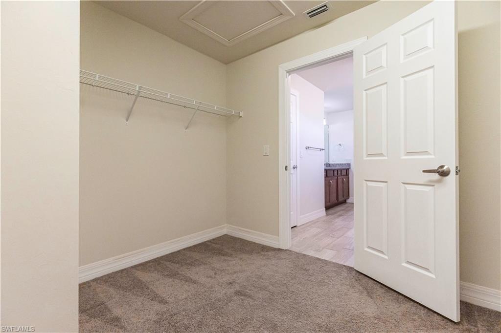 AVERY SQUARE - Residential