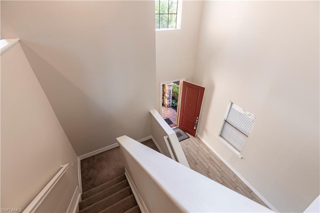 AVERY SQUARE - Residential