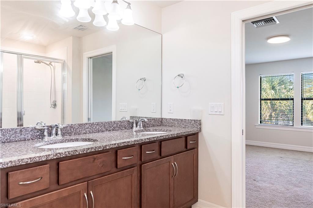 AVERY SQUARE - Residential