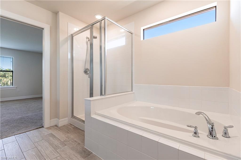 AVERY SQUARE - Residential