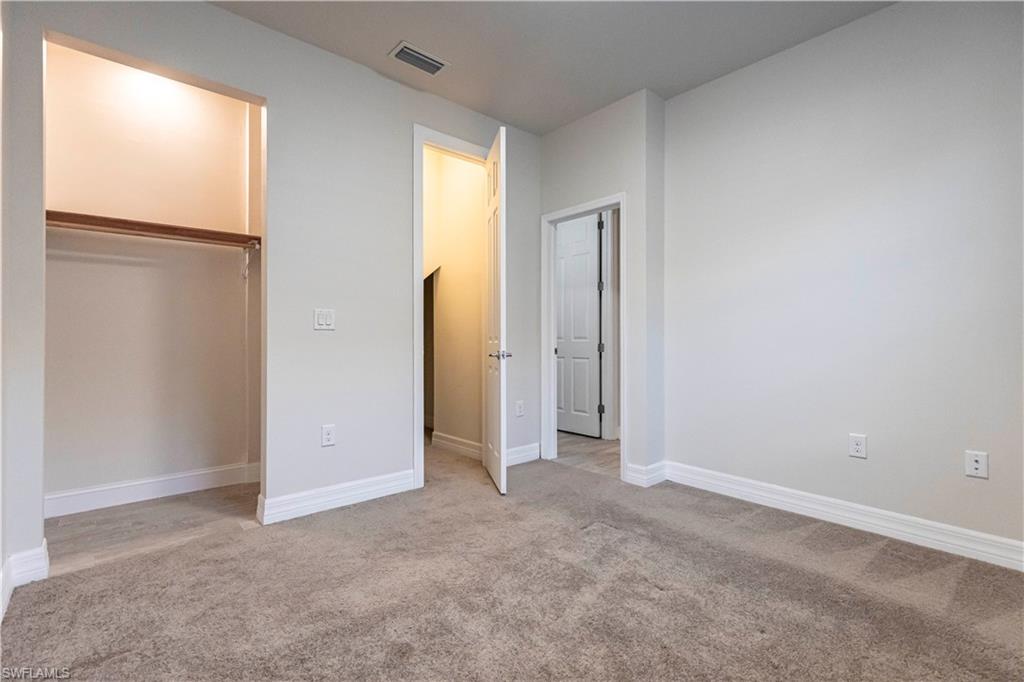 AVERY SQUARE - Residential