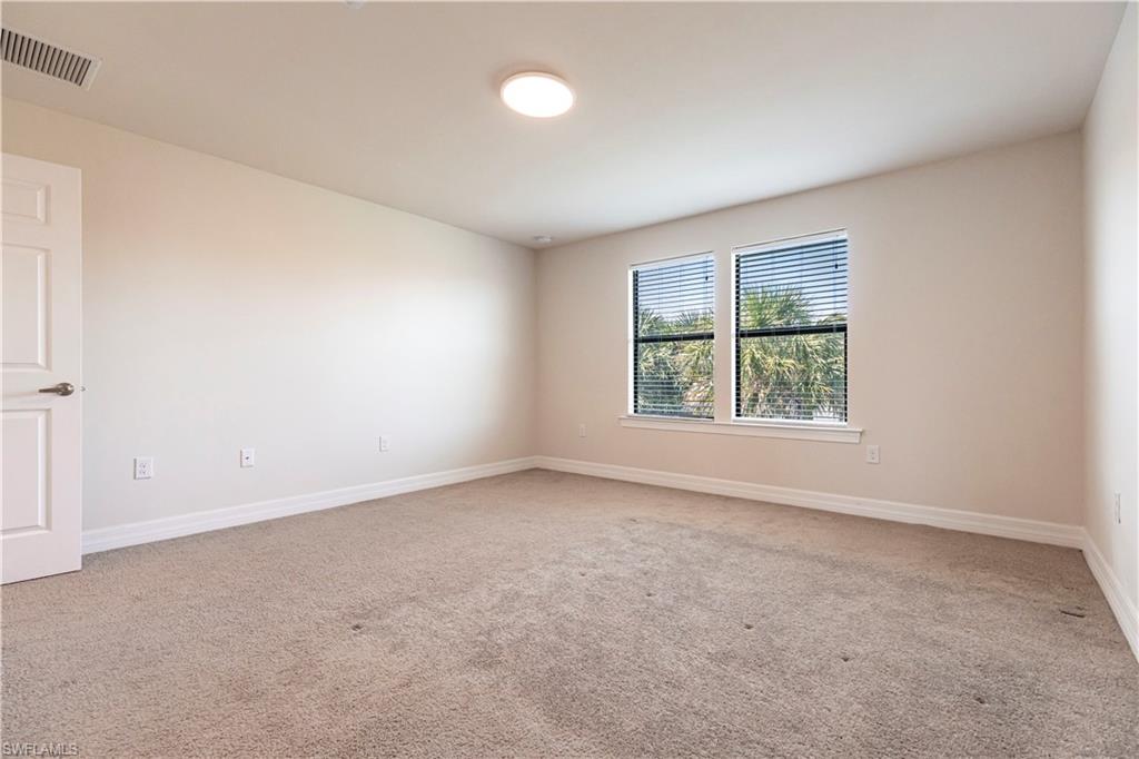 AVERY SQUARE - Residential