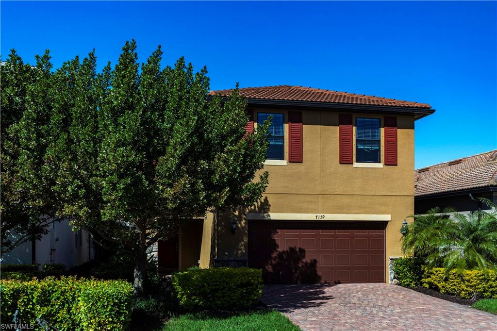 AVERY SQUARE - Residential