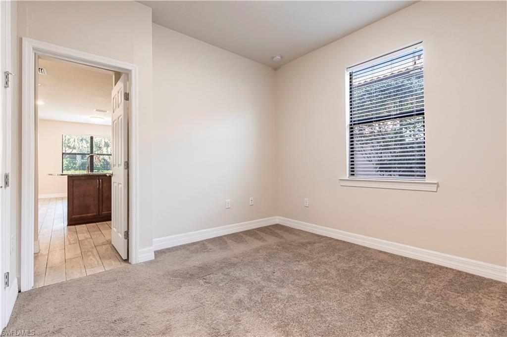 AVERY SQUARE - Residential