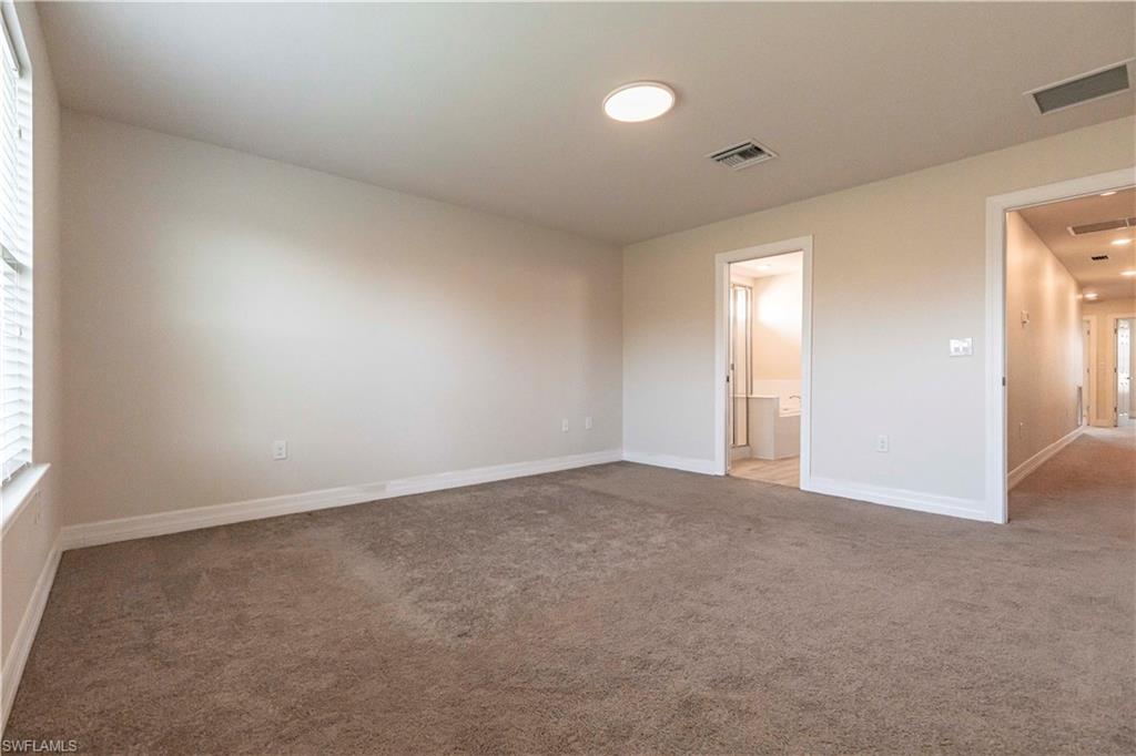 AVERY SQUARE - Residential