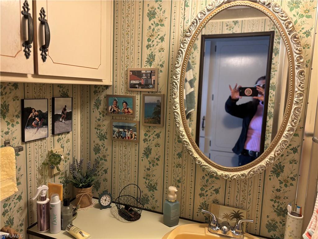 ENCHANTING SHORES - Residential