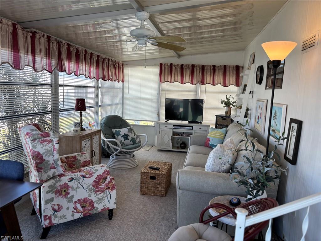 ENCHANTING SHORES - Residential