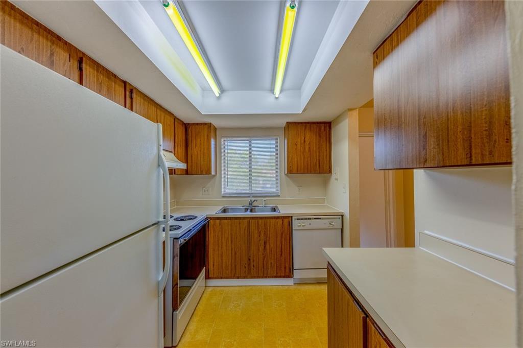 EVANSTON PARK CONDO - Residential