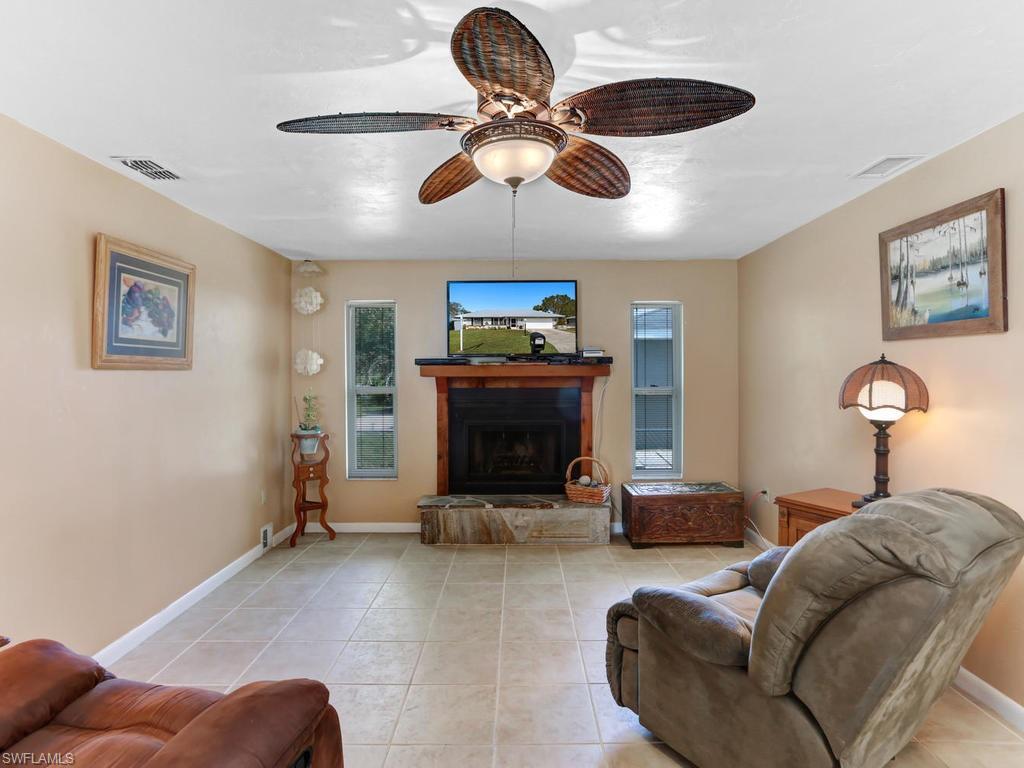 ISLAND PARK WOODLANDS - Residential