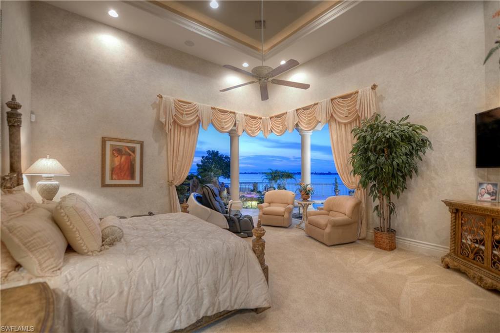 EDGEWATER - Residential