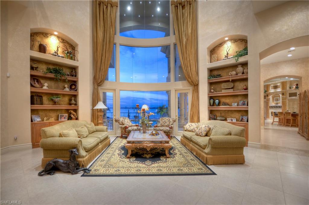 EDGEWATER - Residential