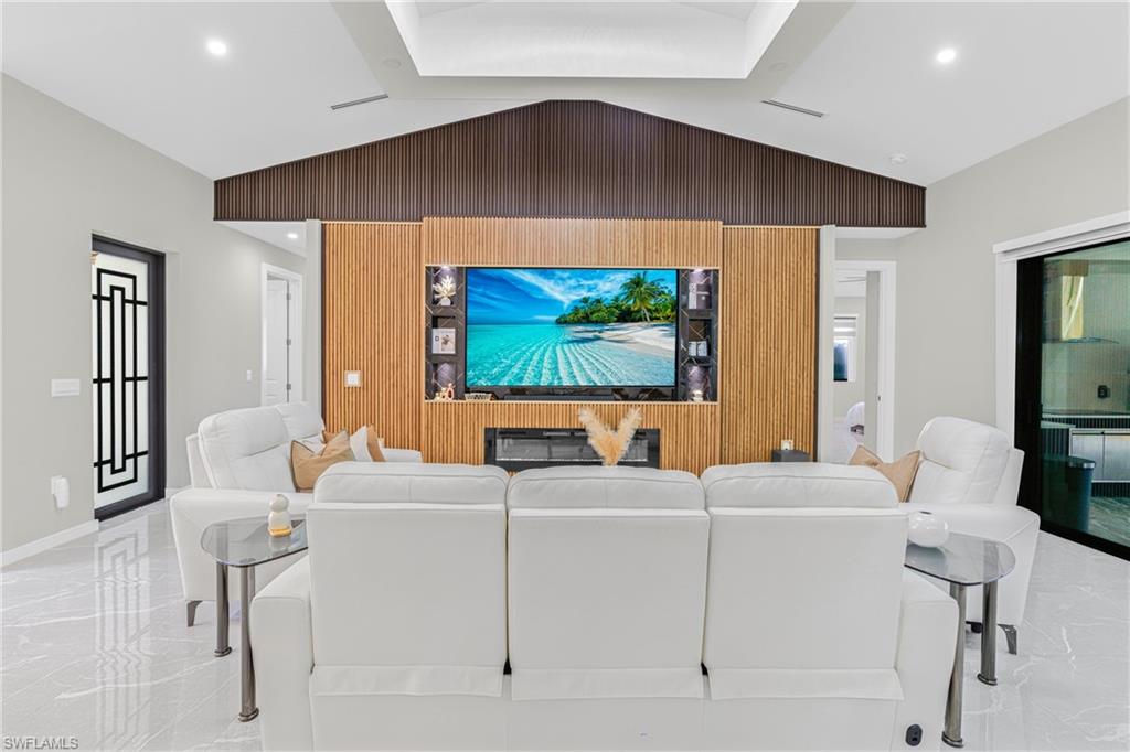 PORT CHARLOTTE - Residential