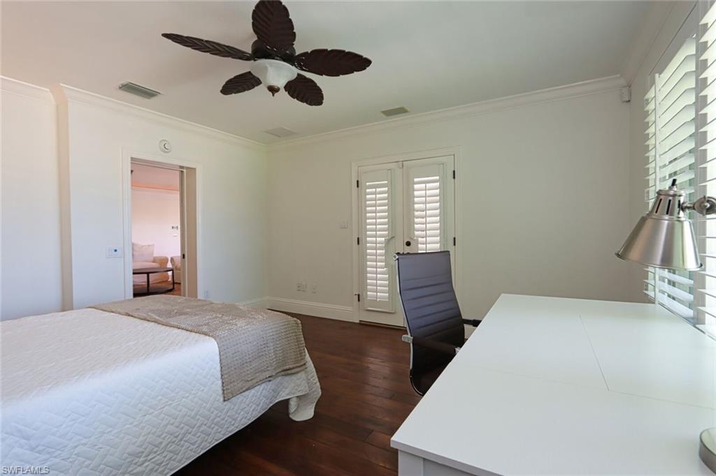 MOORINGS - Residential Lease