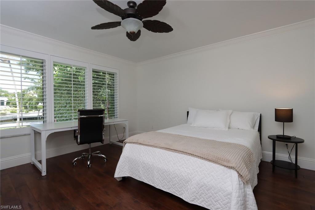 MOORINGS - Residential Lease