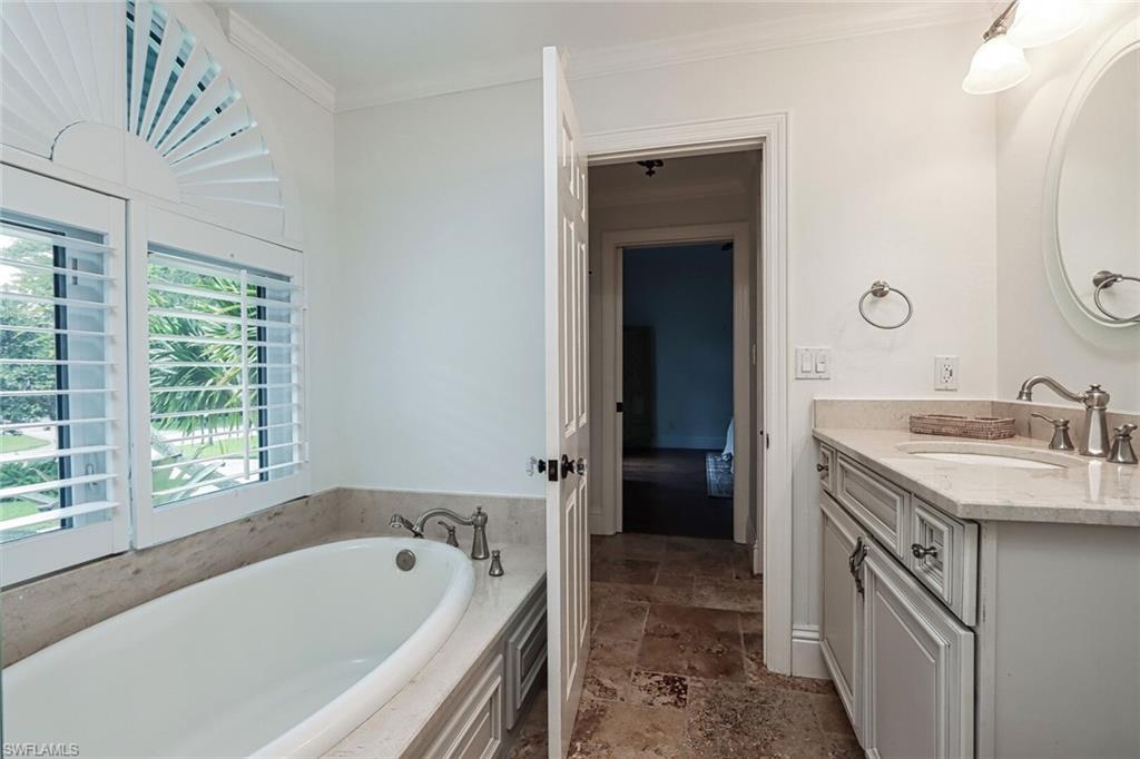 MOORINGS - Residential Lease