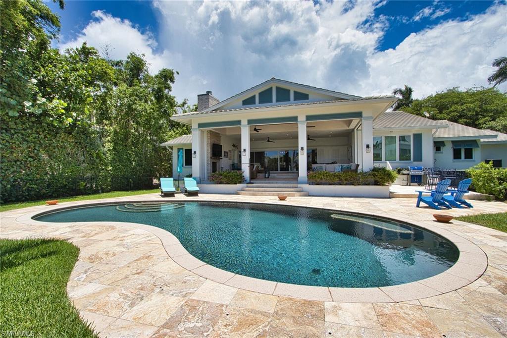 MOORINGS - Residential Lease