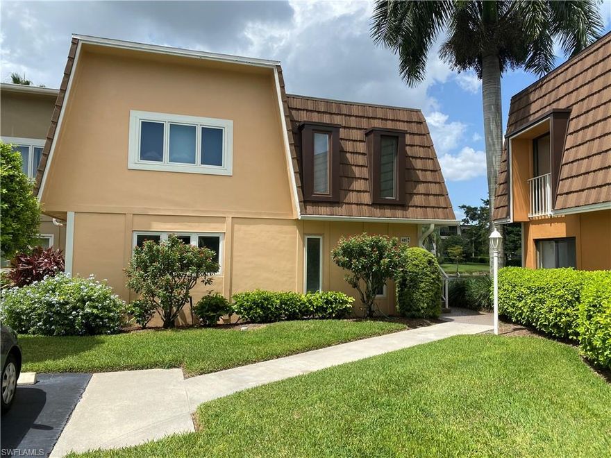 Excellent opportunity to create your own little piece of paradise inside Naples Bath and Tennis!  This superb 2/2 overlooking a pond is the backdrop for your new home.  Priced to sell quickly, this unit is ready for your personal touches!