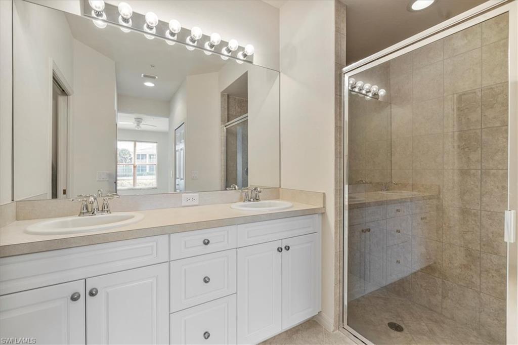 LUCAYA - Residential