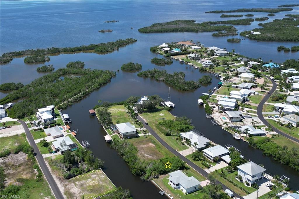 PIRATE HARBOR - Land