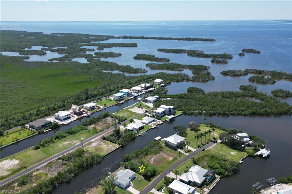 PIRATE HARBOR - Land