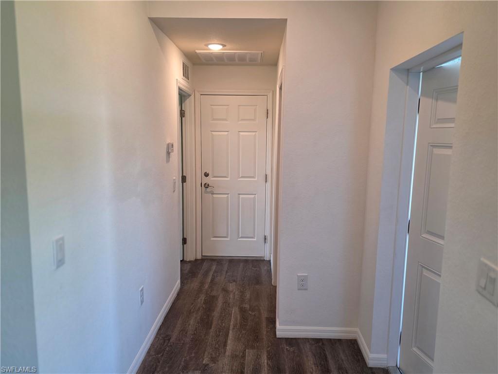 BANYAN VILLAGE - Residential Lease