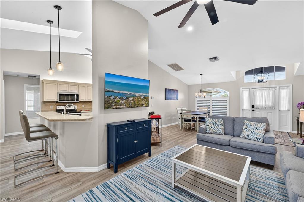 CORAL OAKS GOLF COURSE - Residential