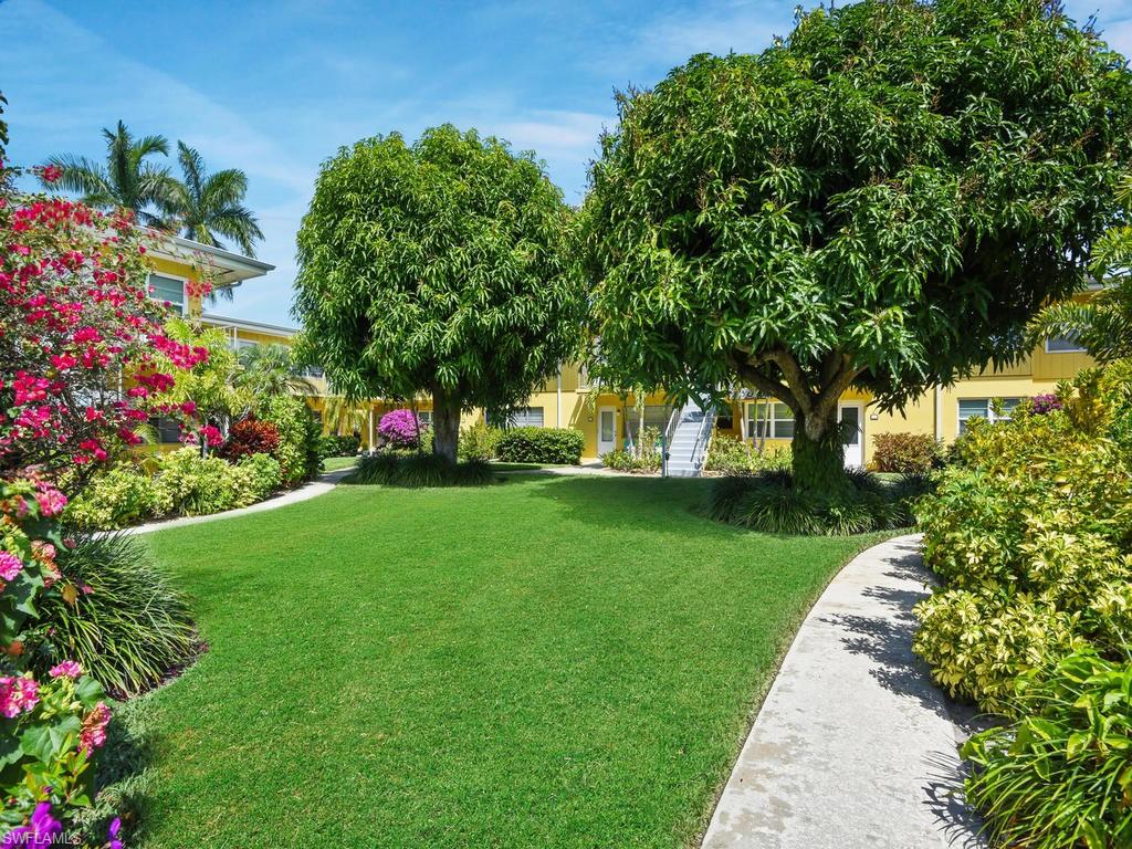 GARDEN MANOR - Residential