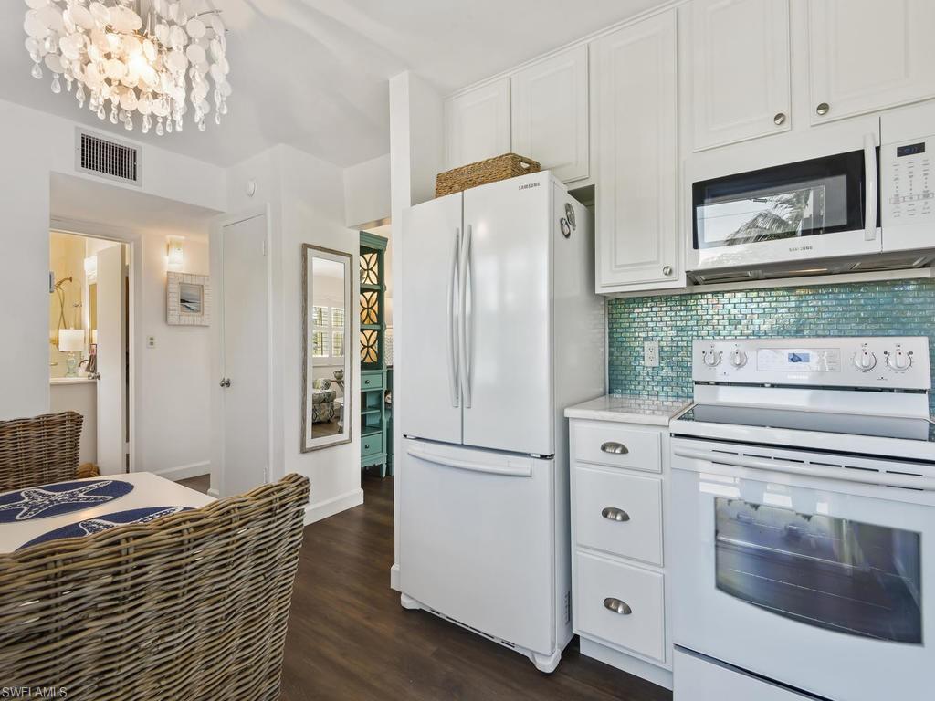 GARDEN MANOR - Residential