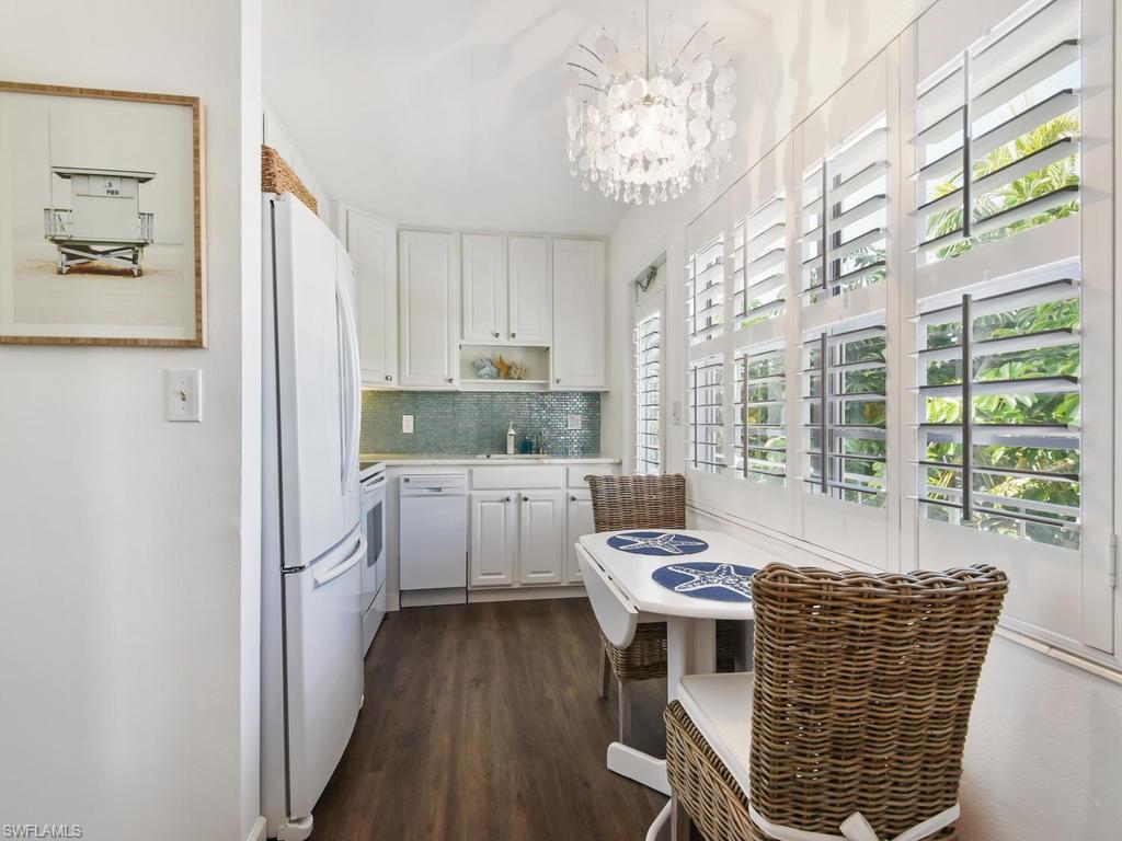 GARDEN MANOR - Residential