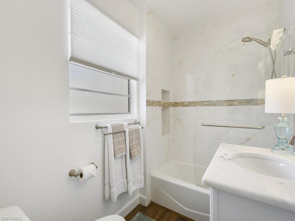 GARDEN MANOR - Residential