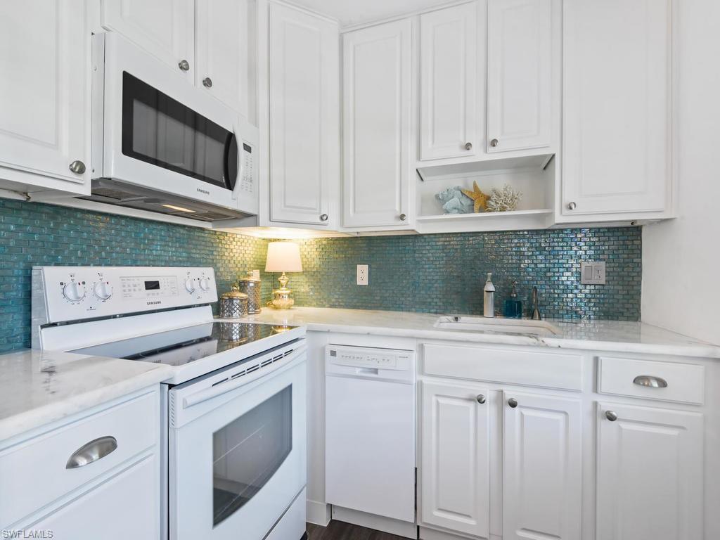 GARDEN MANOR - Residential