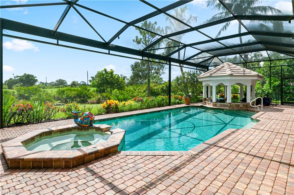 RIVERBROOKE - Residential