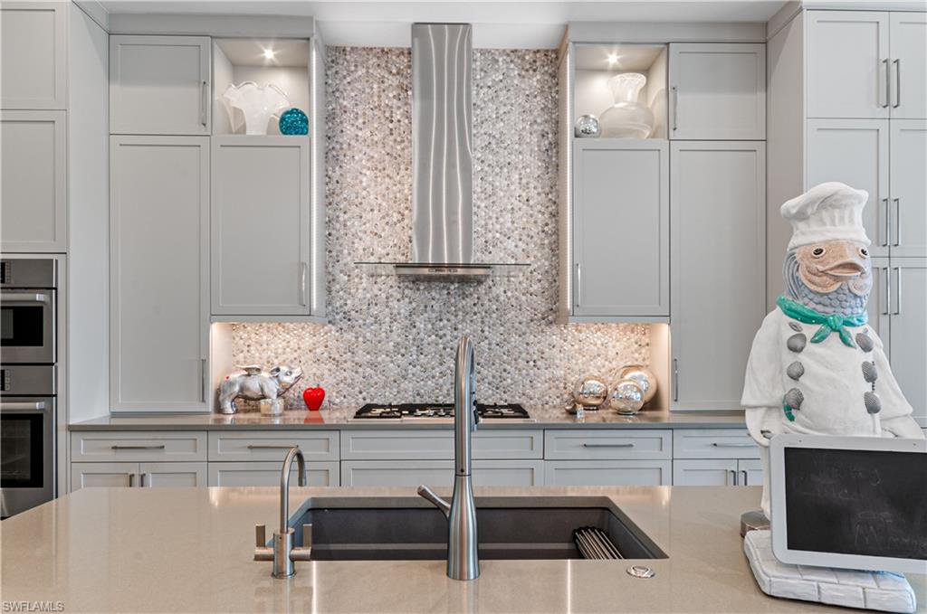 RIVERBROOKE - Residential