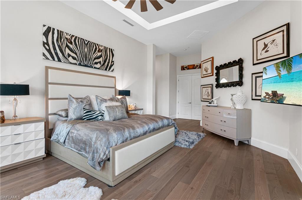 RIVERBROOKE - Residential