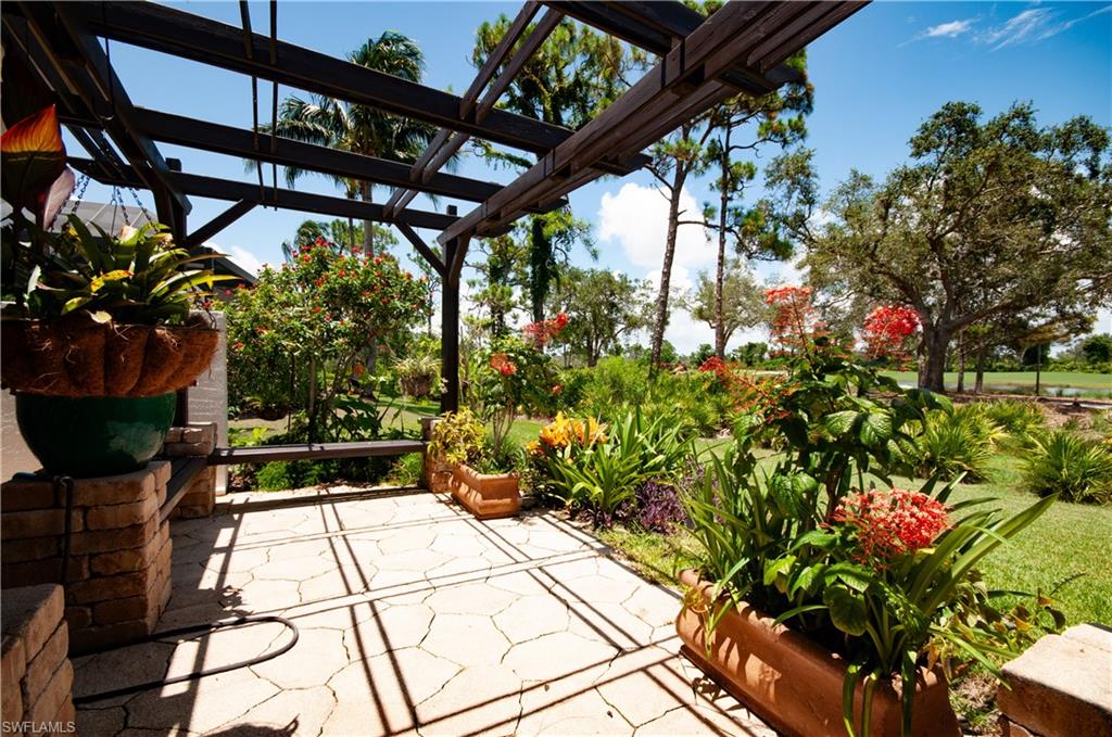 RIVERBROOKE - Residential