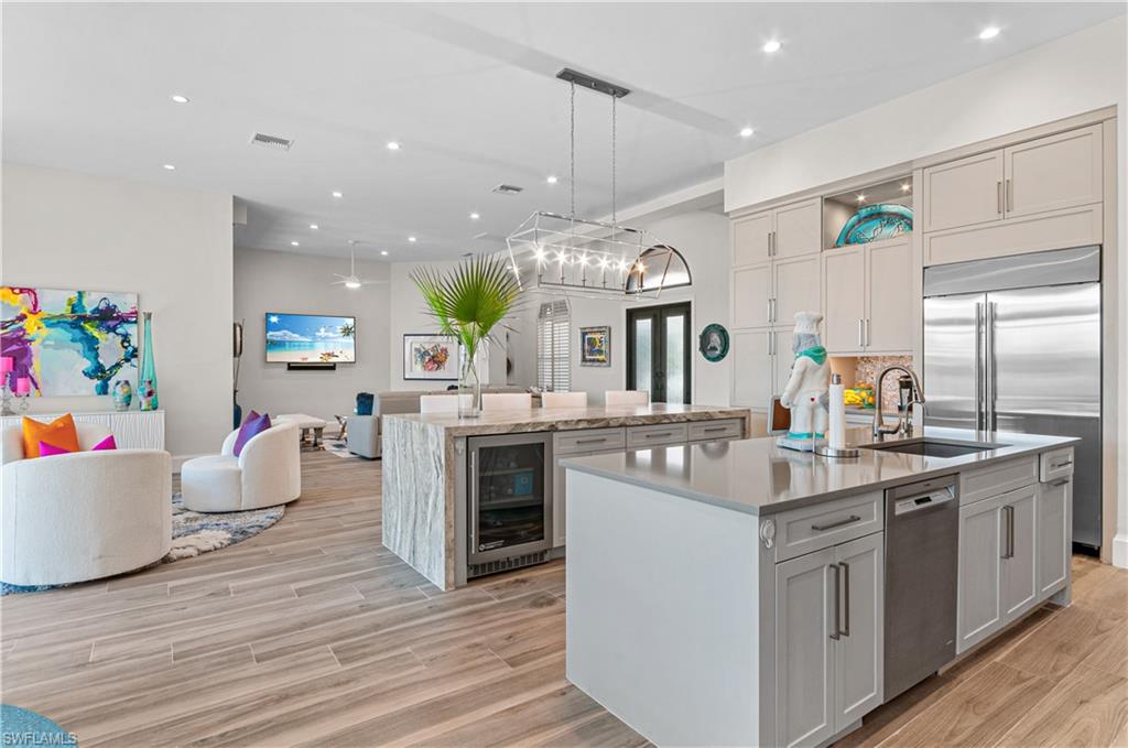 RIVERBROOKE - Residential