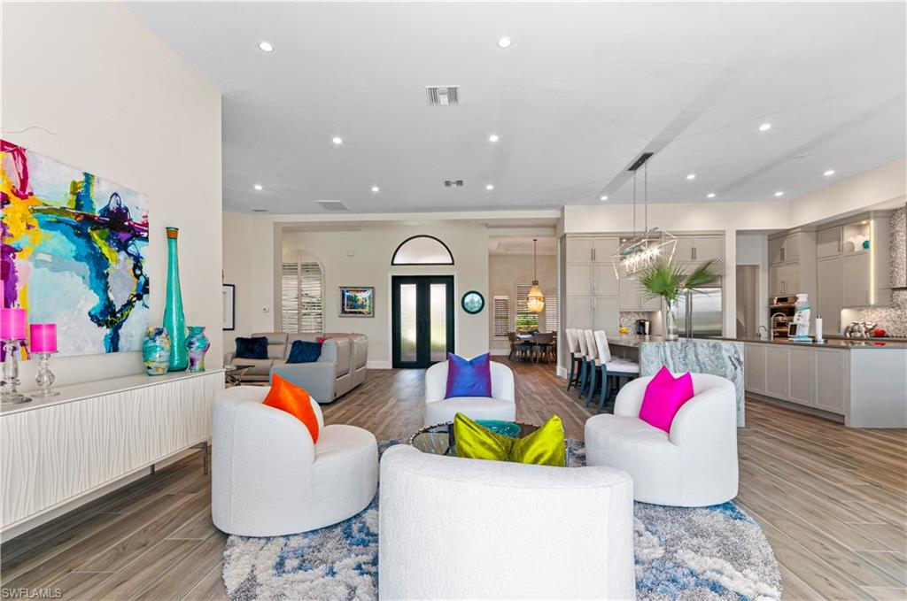 RIVERBROOKE - Residential