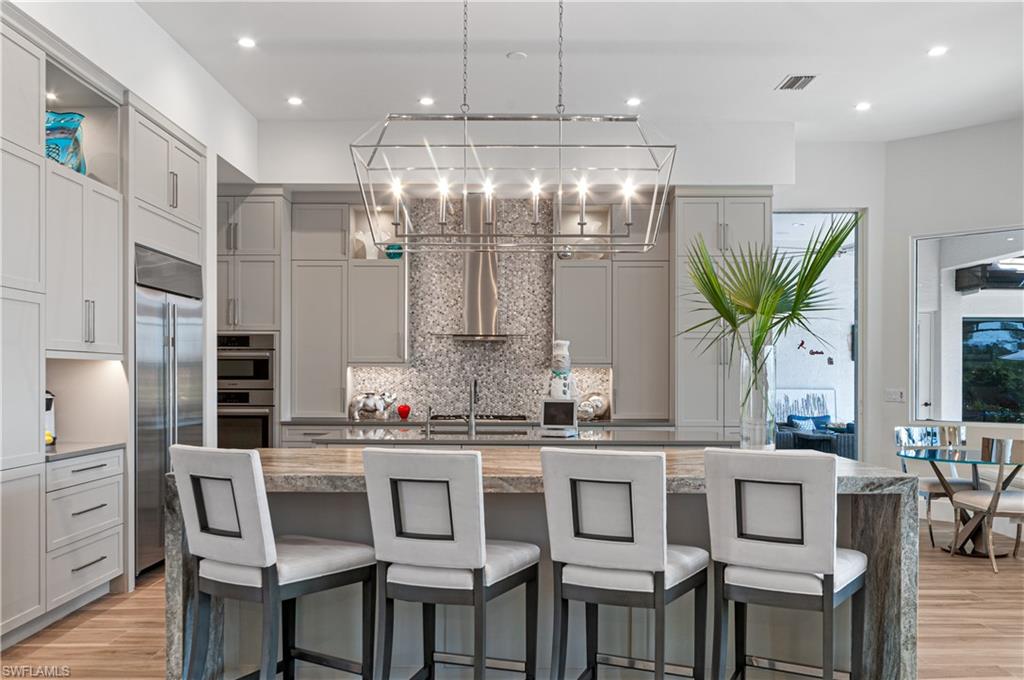 RIVERBROOKE - Residential