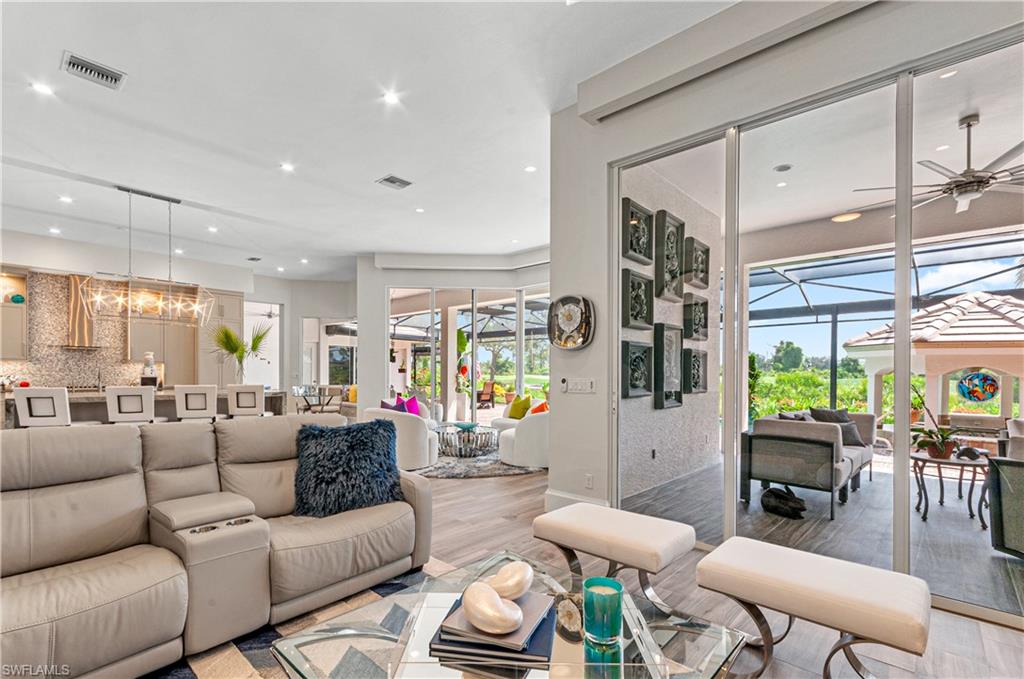 RIVERBROOKE - Residential