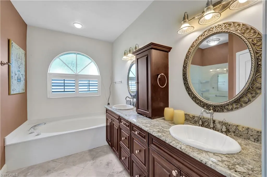 Bonita Springs, Florida 34135, United States, 3 Bedrooms Bedrooms, ,2 BathroomsBathrooms,Residential,Active,118025