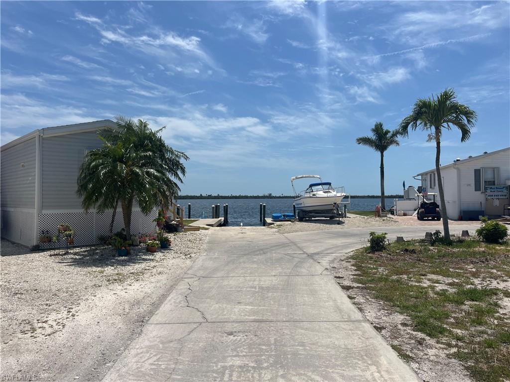 CAPN MACS MOBILE HOME - Residential